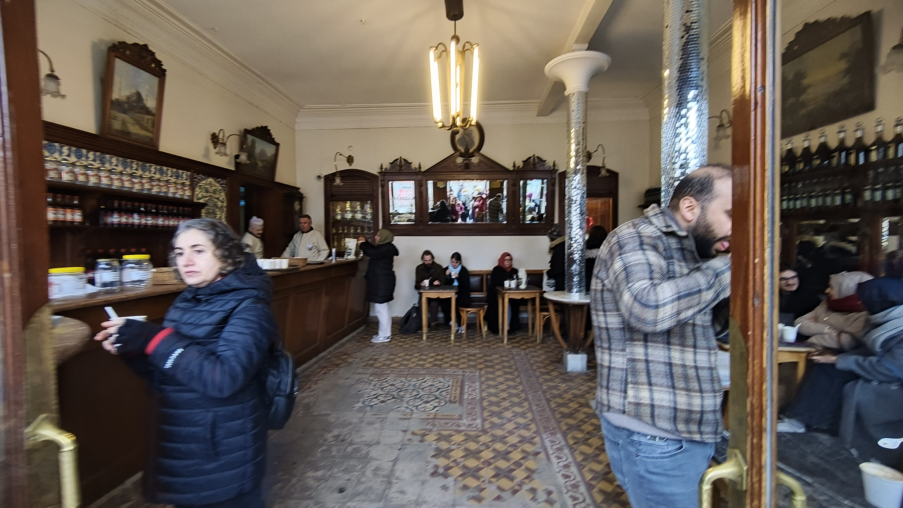 Zeyrek'ten Süleymaniye'ye: Medreseler, Hanlar ve Osmanlı Eğitim Merkezi